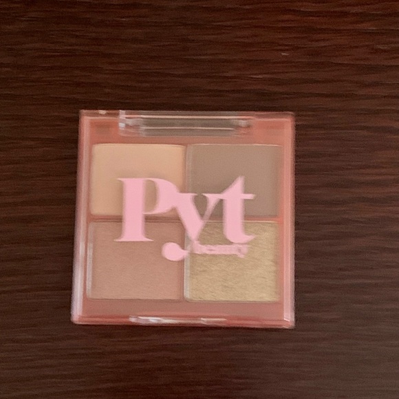 NWT PYTBEAUTY
Upcycle Eyeshadow Mini-Warm LitNude - Picture 2 of 3
